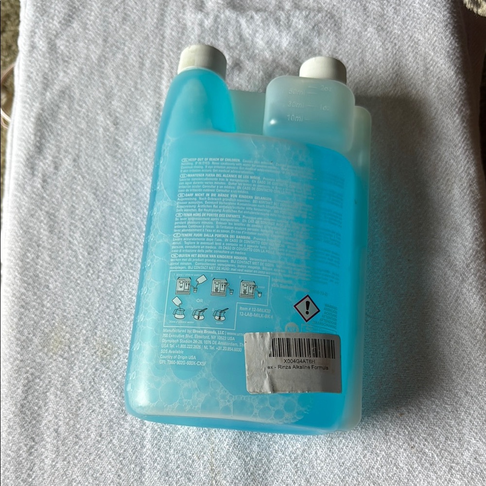 Rinza Blue Cleaning Solution - Picture 2 of 5
